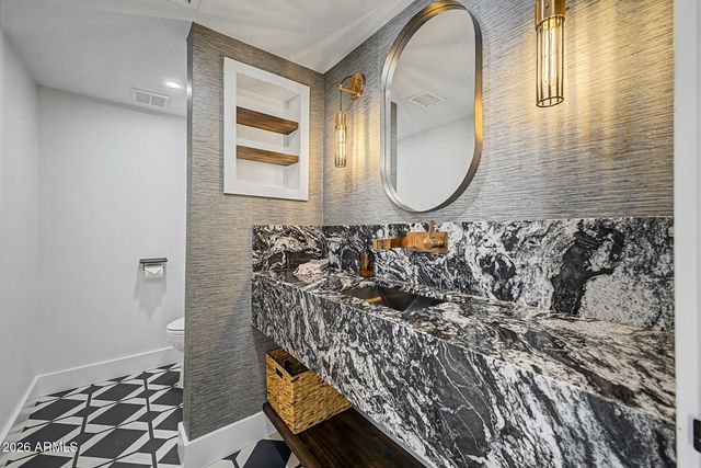 77 E MISSOURI Avenue 60, Phoenix, AZ 85012