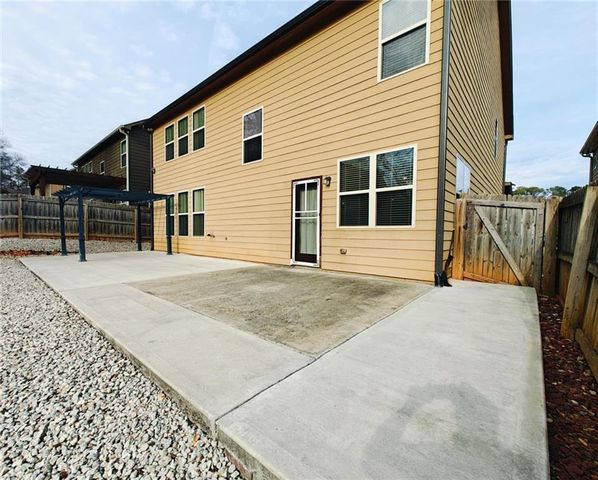 2638 Lake Manor Cir Circle, Duluth, GA 30096