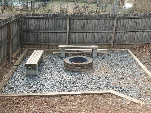 2638 Lake Manor Cir Circle, Duluth, GA 30096