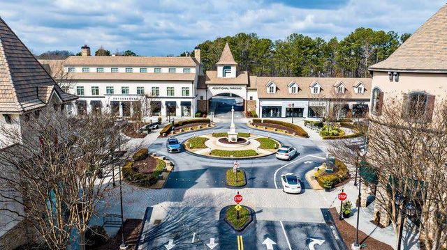 2638 Lake Manor Cir Circle, Duluth, GA 30096