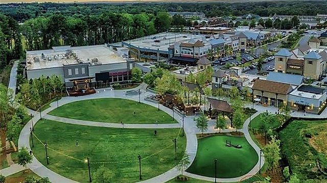 2638 Lake Manor Cir Circle, Duluth, GA 30096