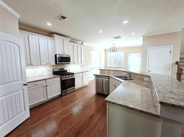 2638 Lake Manor Cir Circle, Duluth, GA 30096