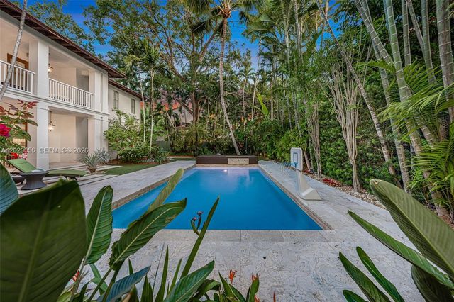 4196 S Douglas Road, Miami, FL 33133