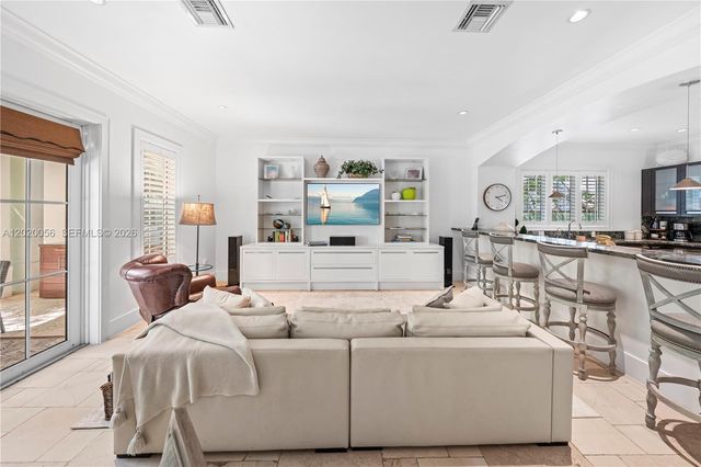 4196 S Douglas Road, Miami, FL 33133