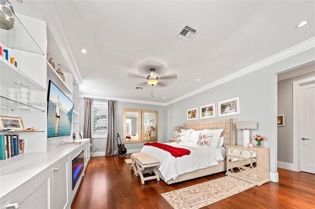 4196 S Douglas Road, Miami, FL 33133
