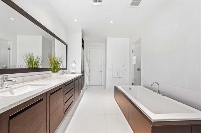 4196 S Douglas Road, Miami, FL 33133
