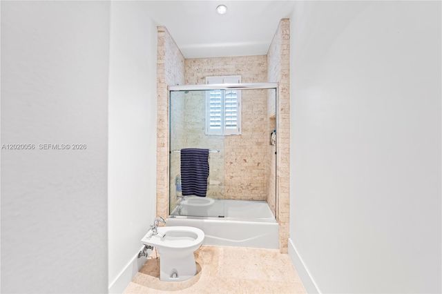4196 S Douglas Road, Miami, FL 33133