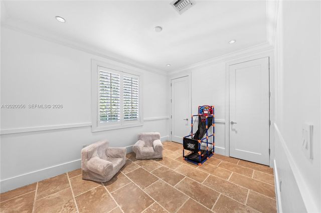 4196 S Douglas Road, Miami, FL 33133