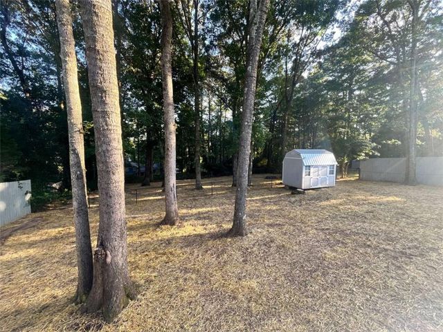 6015 Sumter Drive, Douglasville, GA 30135