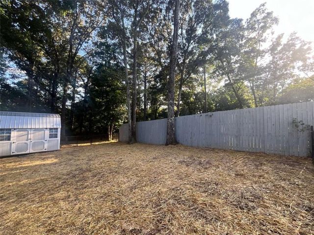 6015 Sumter Drive, Douglasville, GA 30135