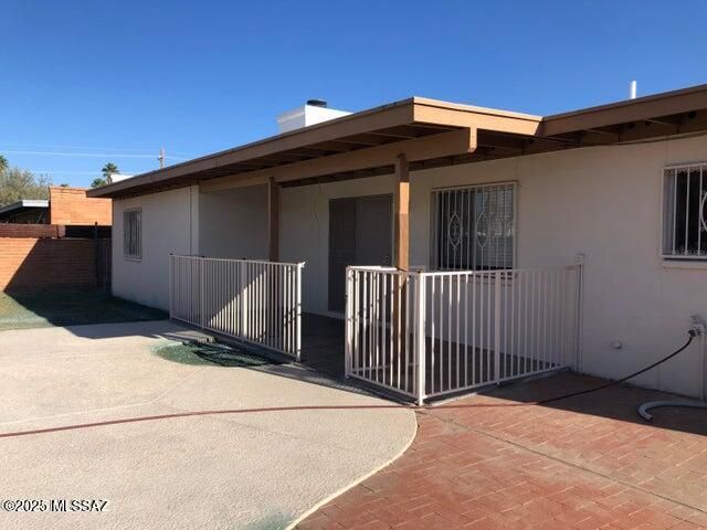 9449 E Barrudean Hills Street, Tucson, AZ 85710