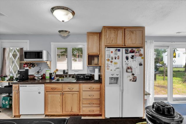 28 Kulper Road, New Britain, CT 06051