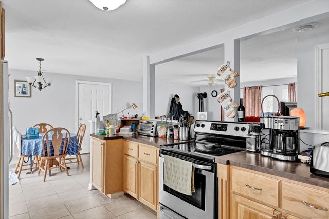 28 Kulper Road, New Britain, CT 06051
