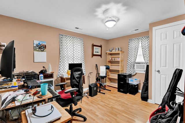 28 Kulper Road, New Britain, CT 06051