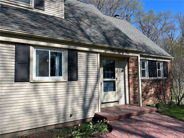 581 Bending Bough Drive, Webster, NY 14580