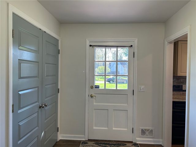 581 Bending Bough Drive, Webster, NY 14580