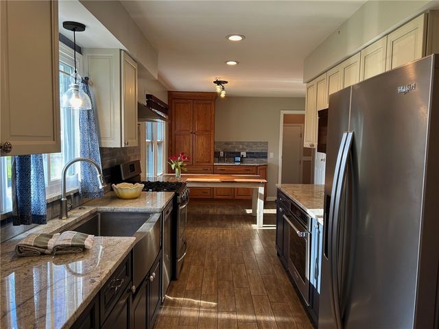 581 Bending Bough Drive, Webster, NY 14580