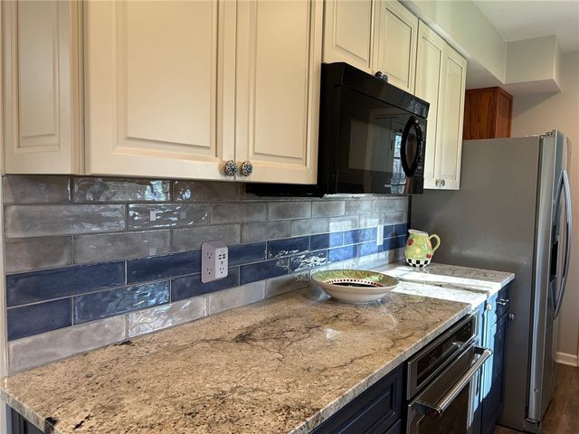 581 Bending Bough Drive, Webster, NY 14580