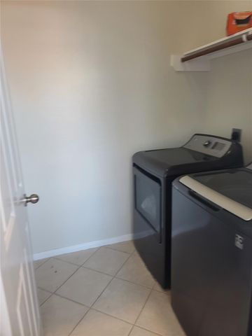 9158 Solvista Pass Lane, Houston, TX 77070