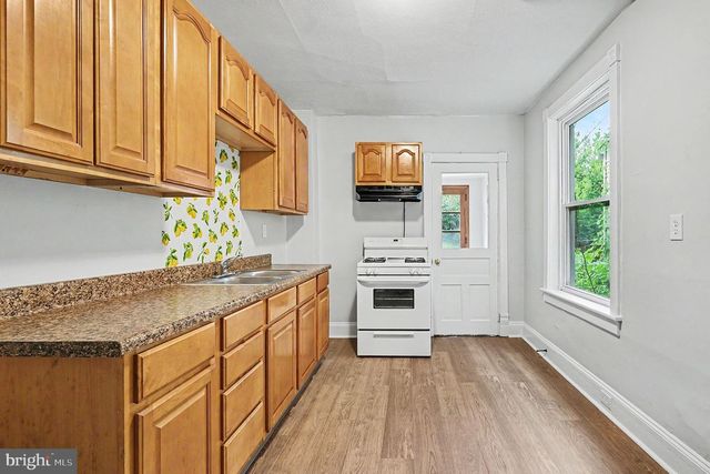 316 W LINCOLN HWY, Coatesville, PA 19320