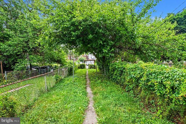 316 W LINCOLN HWY, Coatesville, PA 19320
