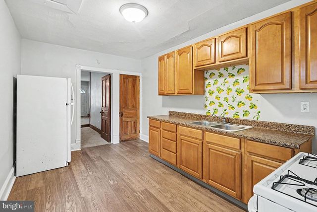 316 W LINCOLN HWY, Coatesville, PA 19320