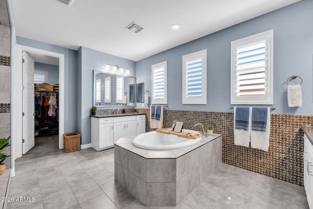 18924 W MEDLOCK Drive, Litchfield Park, AZ 85340