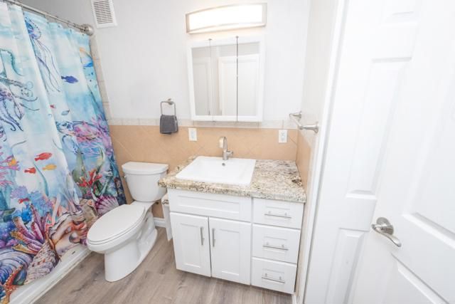 745 east bradley Avenue 111, El Cajon, CA 92021