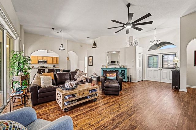 10118 CLEGHORN DRIVE, San Antonio, FL 33576