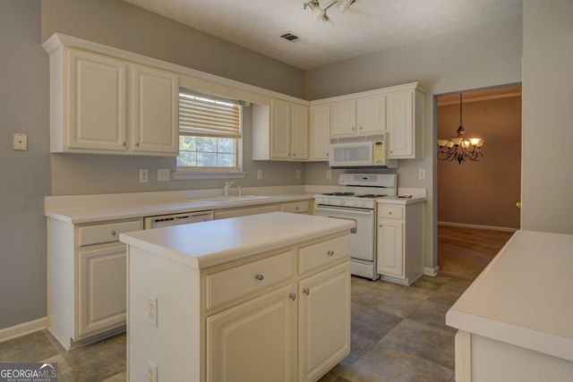 2404 Lake Cove Court, Lithonia, GA 30058
