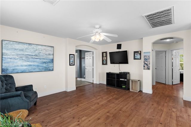435 Manderley Court, Las Vegas, NV 89123