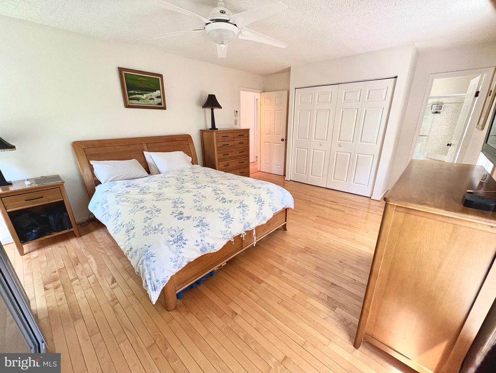 Image 12 of property listing at 117 EASTMOOR DR, Silver Spring, MD 20901