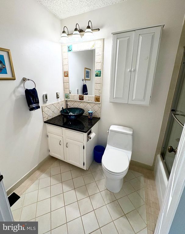 Image 20 of property listing at 117 EASTMOOR DR, Silver Spring, MD 20901