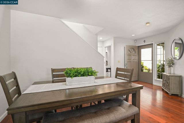 134 Caprice Circle, Hercules, CA 94547