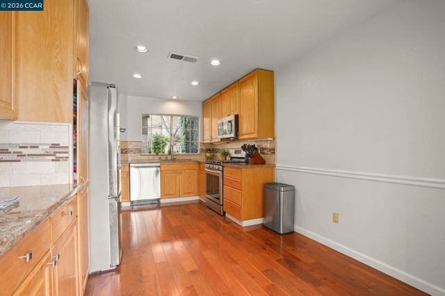 134 Caprice Circle, Hercules, CA 94547