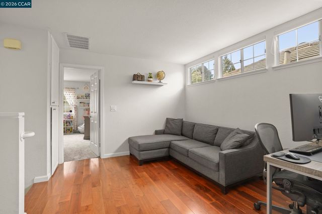 134 Caprice Circle, Hercules, CA 94547