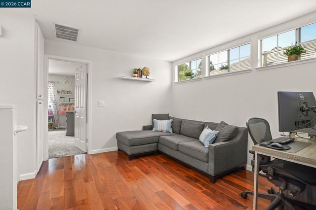 134 Caprice Circle, Hercules, CA 94547