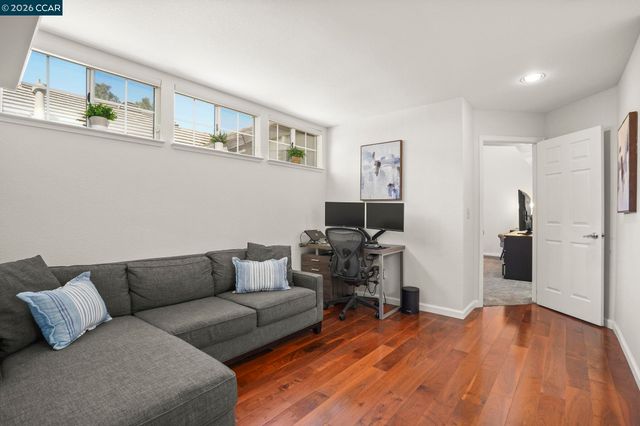 134 Caprice Circle, Hercules, CA 94547