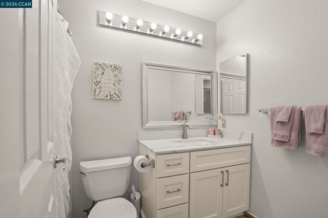 134 Caprice Circle, Hercules, CA 94547