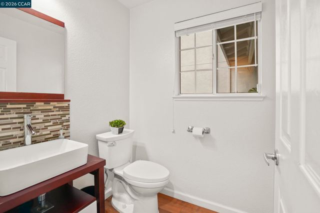 134 Caprice Circle, Hercules, CA 94547