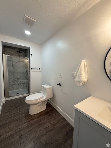 156 W 300 N, Clearfield, UT 84015