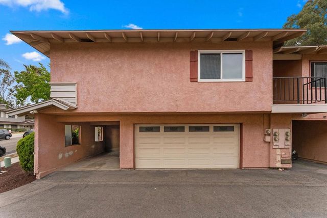 2134 Via Robles, Oceanside, CA 92054