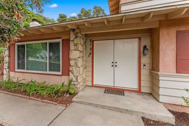 2134 Via Robles, Oceanside, CA 92054