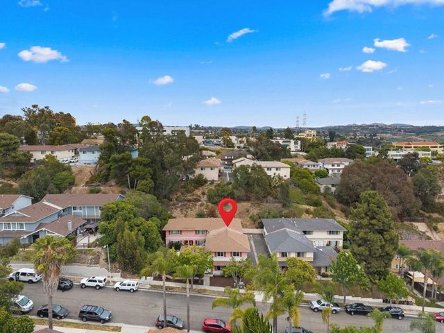 2134 Via Robles, Oceanside, CA 92054