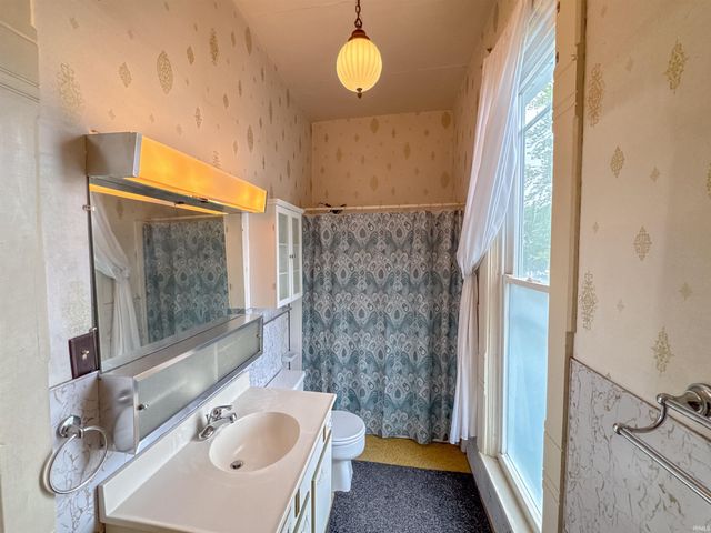511 W Sycamore Street, Kokomo, IN 46901