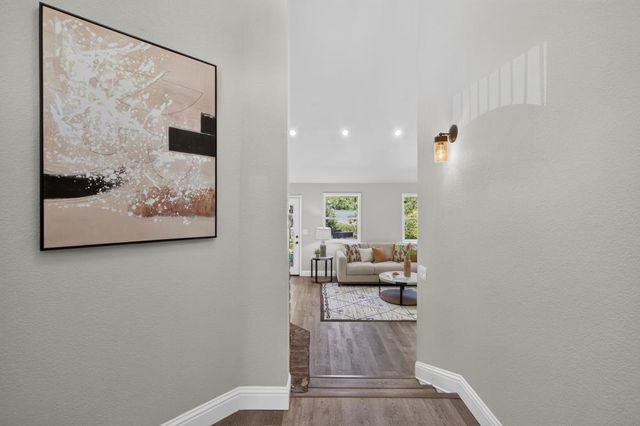 109 Pradera Ct, Folsom, CA 95630