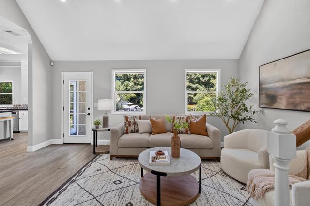 109 Pradera Ct, Folsom, CA 95630