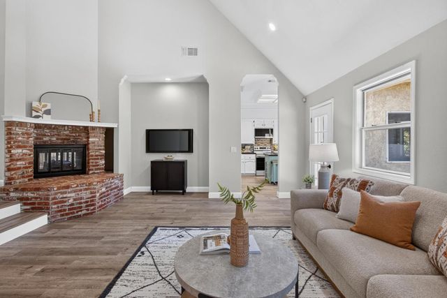 109 Pradera Ct, Folsom, CA 95630
