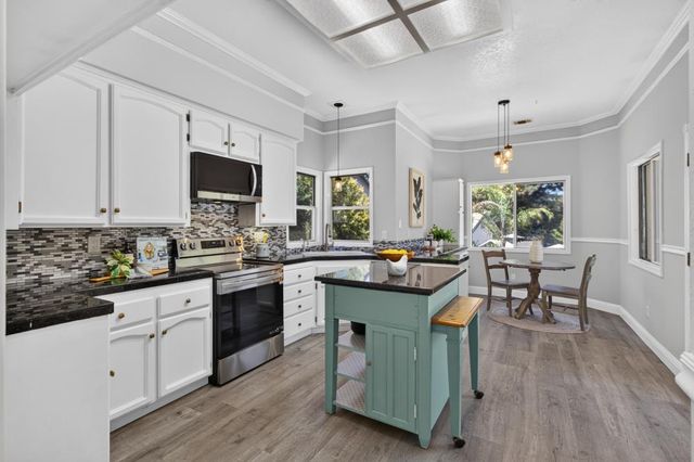 109 Pradera Ct, Folsom, CA 95630