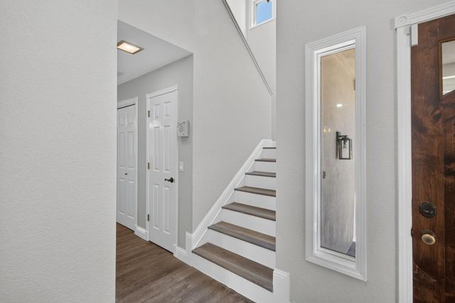 109 Pradera Ct, Folsom, CA 95630